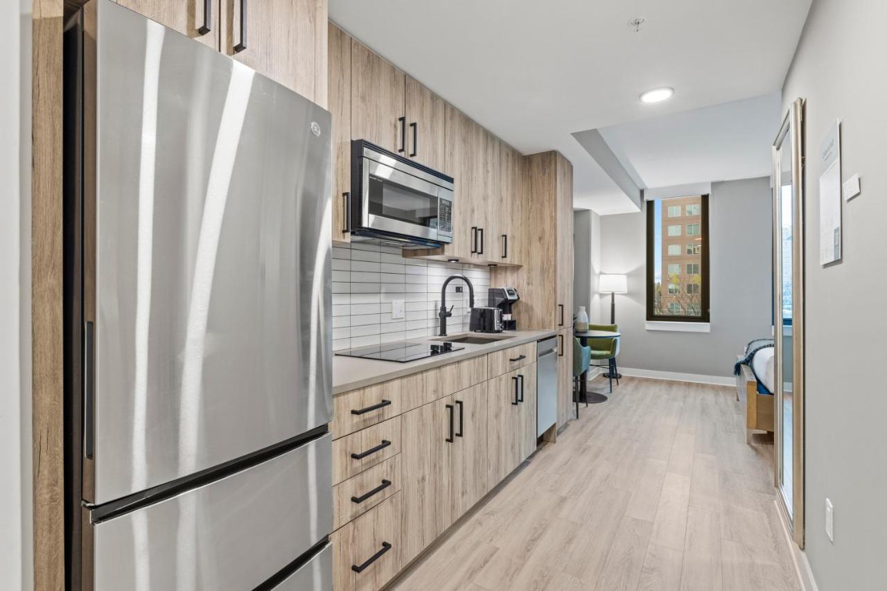 Coda On Half, A Placemakr Experience - Navy Yard * Washington