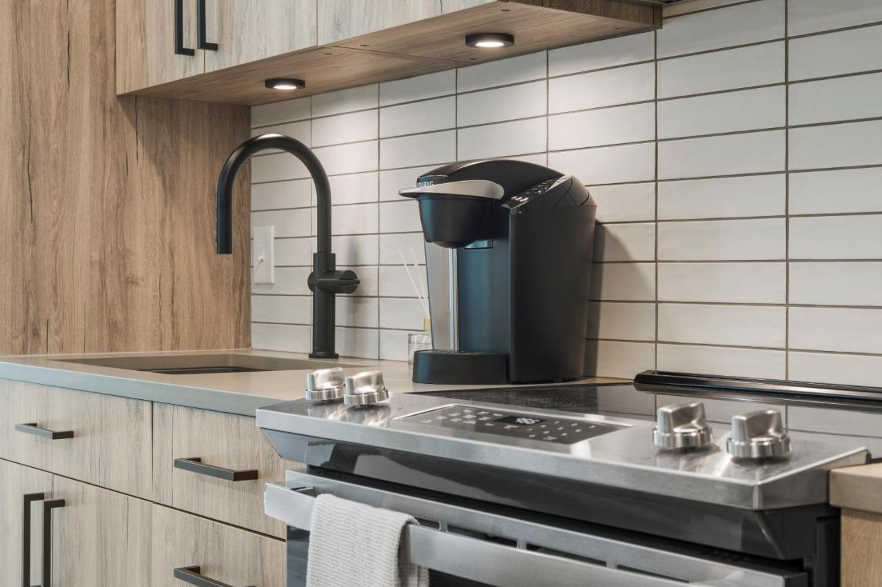 Coda On Half, A Placemakr Experience - Navy Yard Washington
