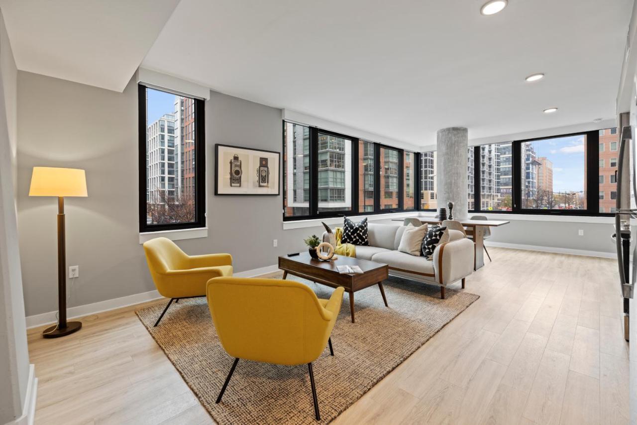 Coda On Half, A Placemakr Experience - Navy Yard * Washington