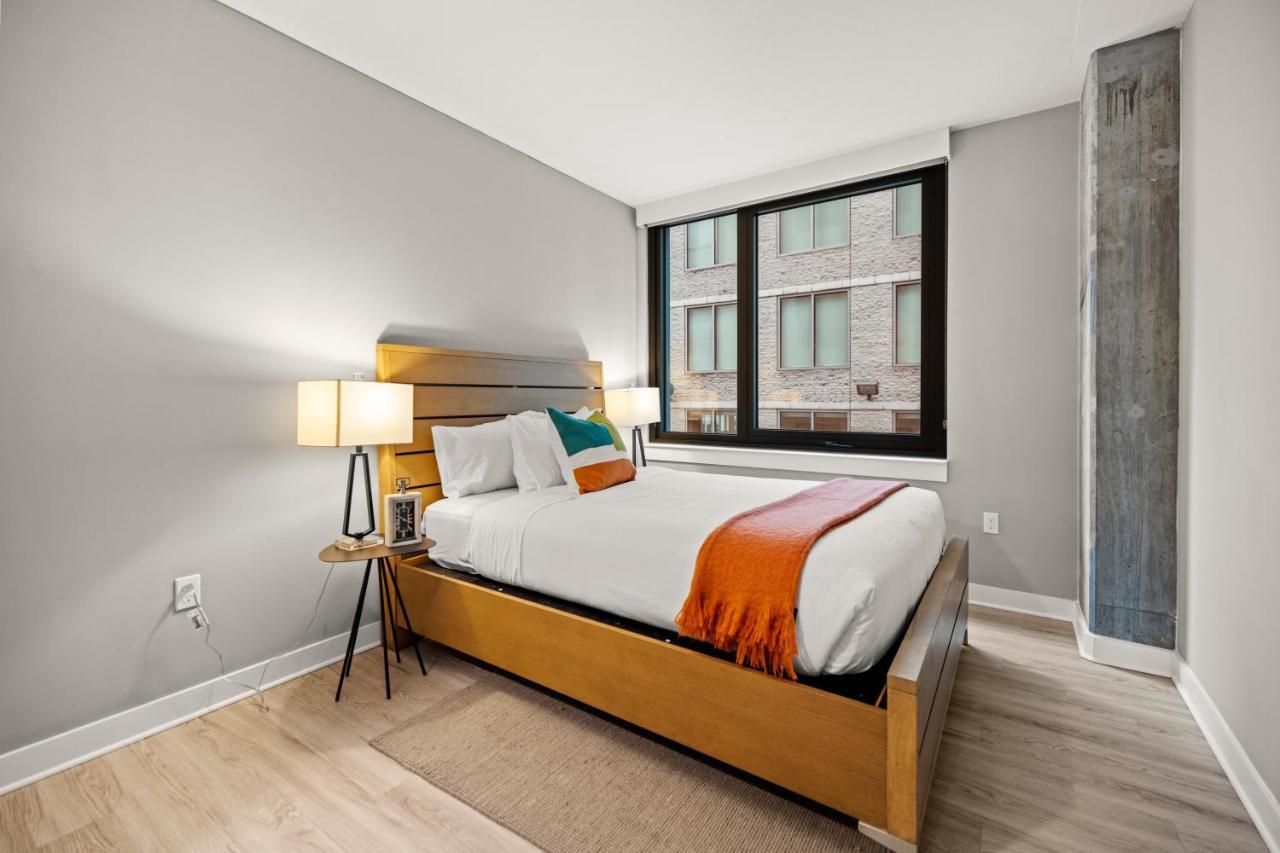 Coda On Half, A Placemakr Experience - Navy Yard Washington