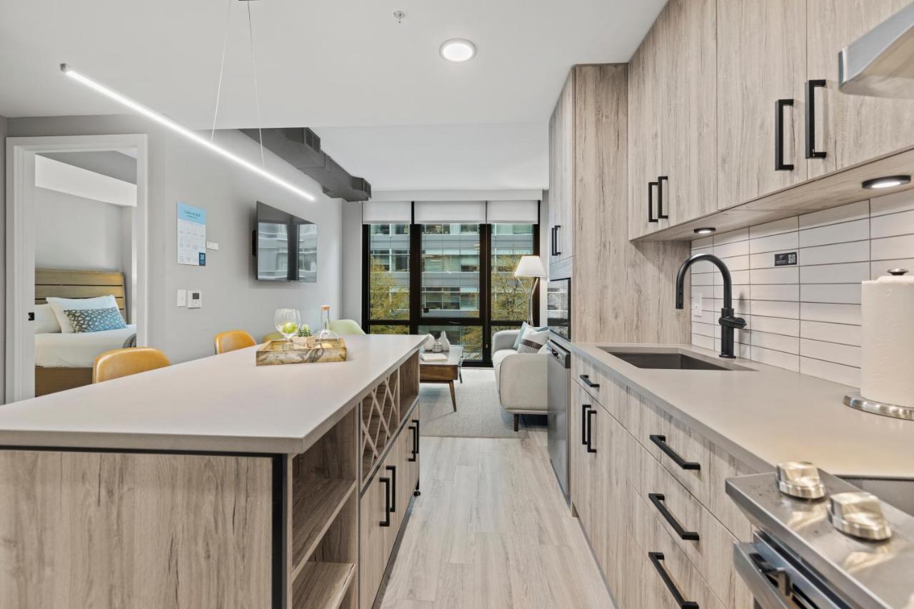 Coda On Half, A Placemakr Experience - Navy Yard Apartahotel *