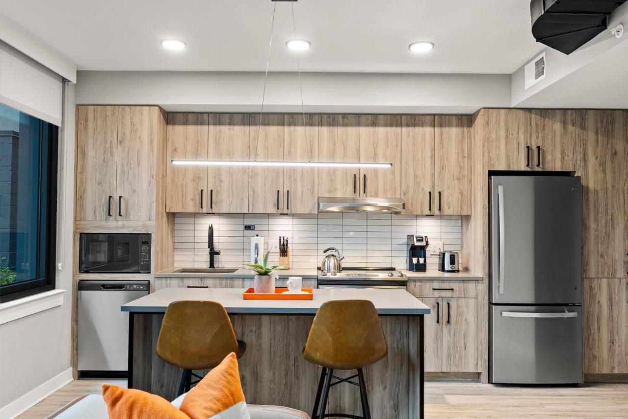 Coda On Half, A Placemakr Experience - Navy Yard Apartahotel